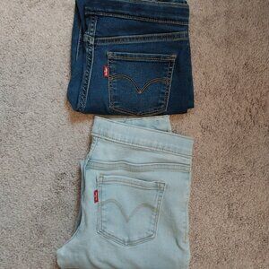 2 Levis Pull-On Jeggings